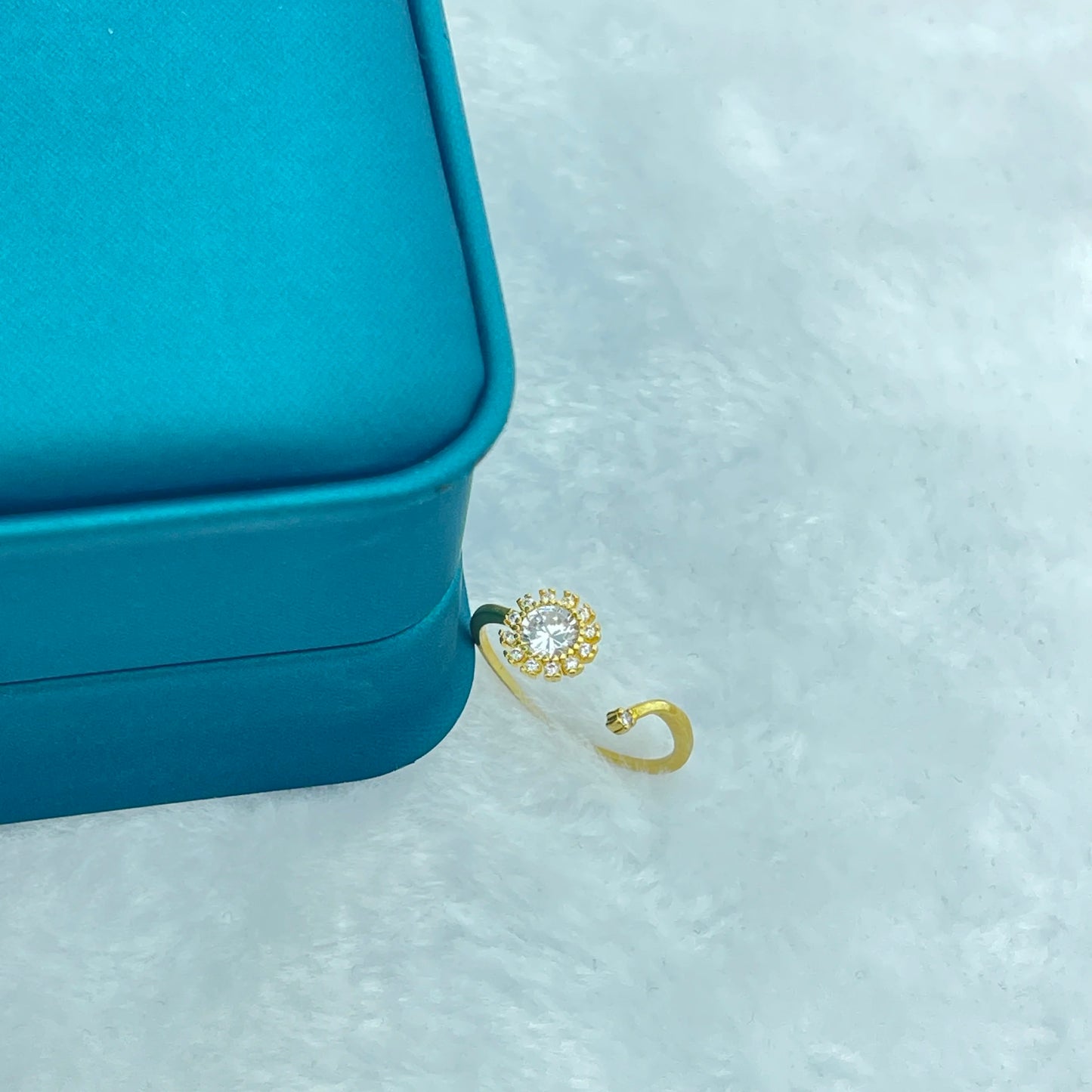 A Classic 18K Simple Line Opening Ring with European and American Brass Electroplating Is a Bestseller