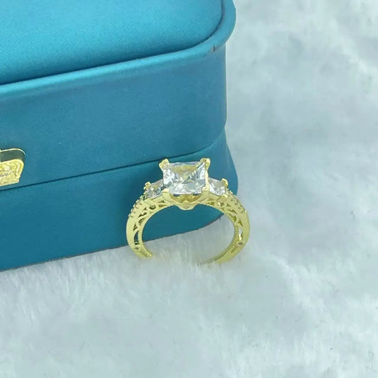 A Classic, Popular, and Internet-famous Women's Opening Ring Made of European and American Brass Inlaid with Zircon